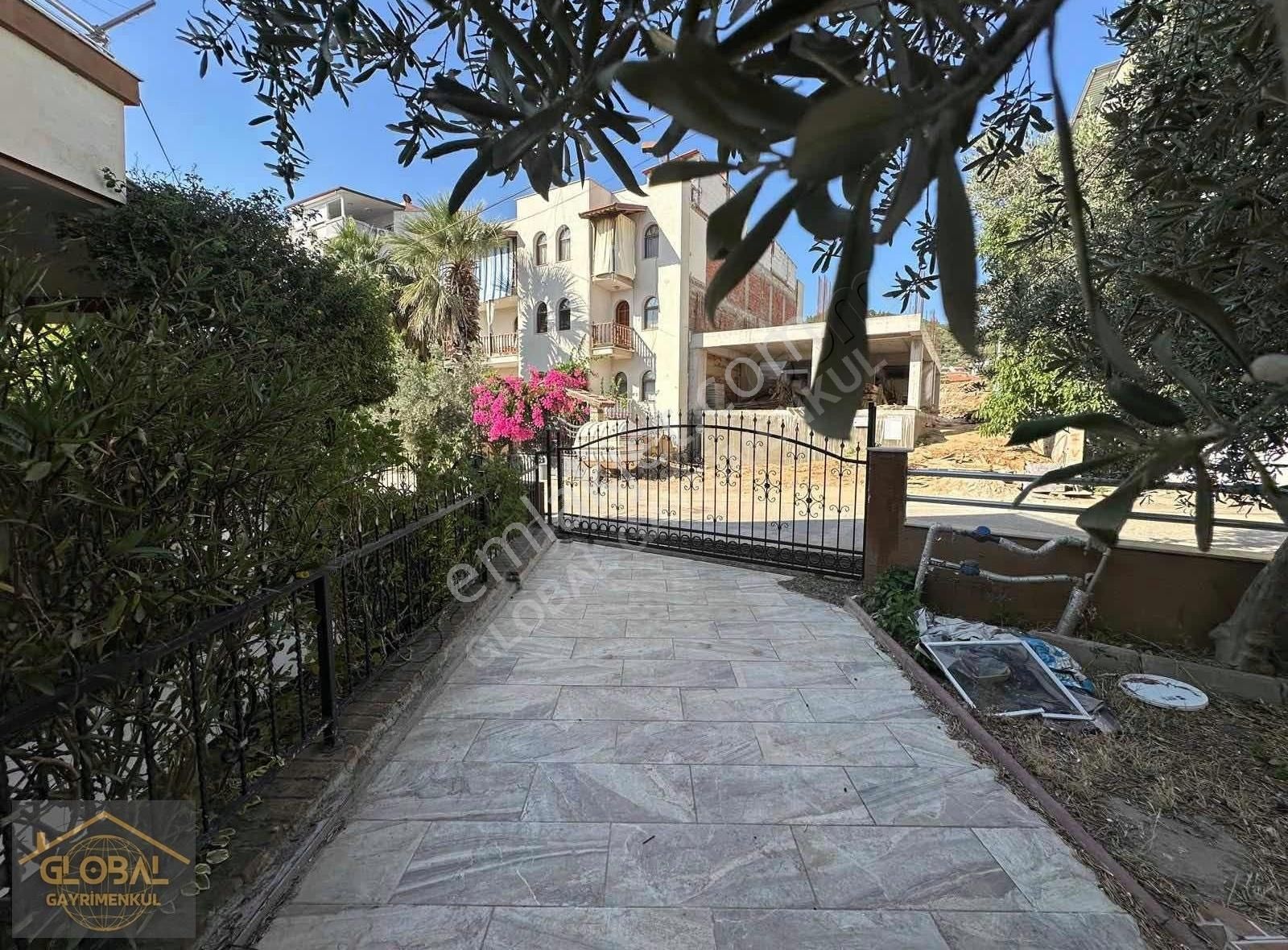 Özdere De Yolun Deniz Tarafında Otoparklı Villa | Global - Görsel 22