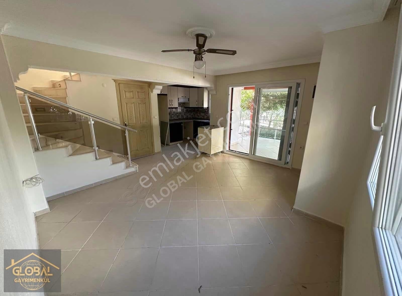 Özdere De Yolun Deniz Tarafında Otoparklı Villa | Global - Görsel 30