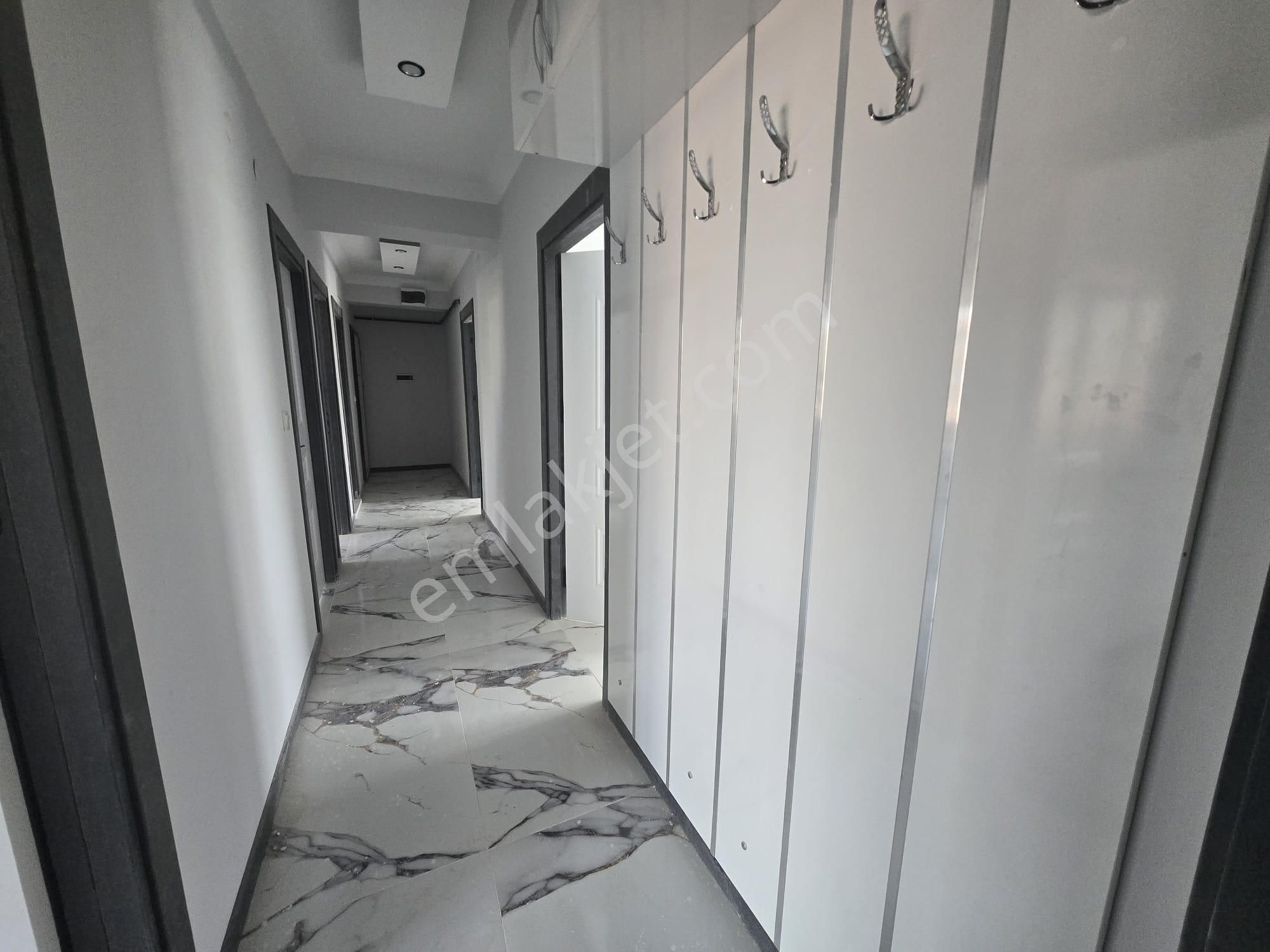 71 Evler Mah. Şehir Hastanesi Yakını 3+1 Daire/ Ps-30