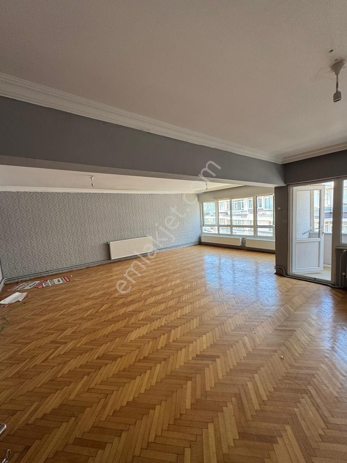 Sezgin Aslan'dan Çiftlik Cad. Üzerinde Asansörlü Kiralık Daire