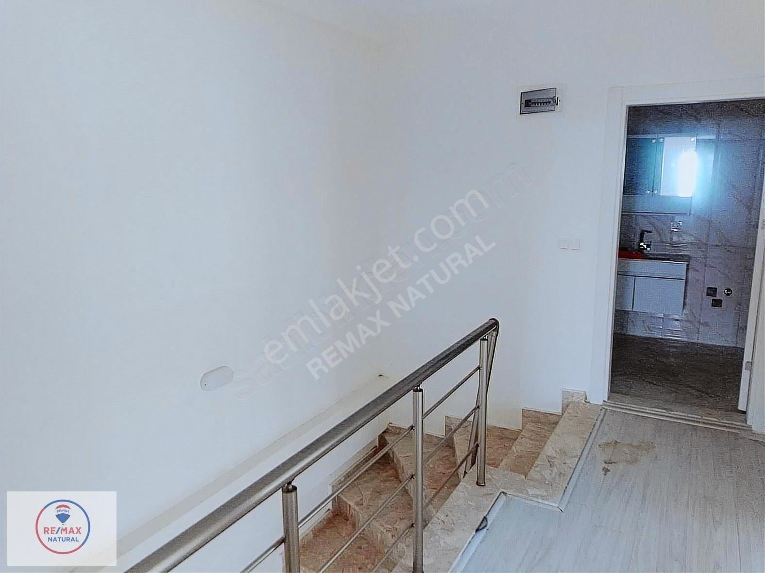 Remax Natural'den Gölcük Ulaşlı'da Deniz Manzaralı Satılık Villa - Görsel 29