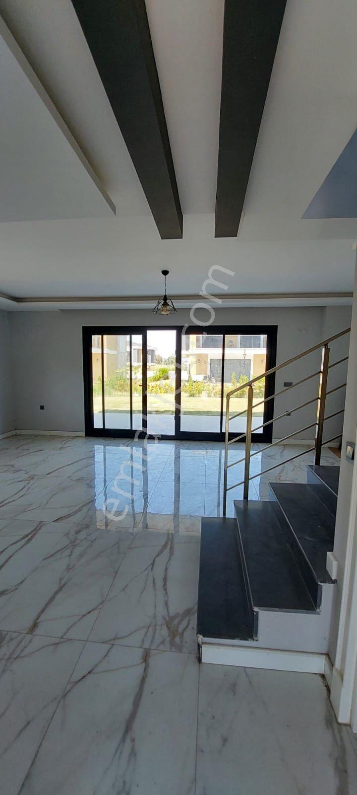 Kuşadası Davutlar 4 Oda 1 Salon Mustakil Villa - Görsel 25
