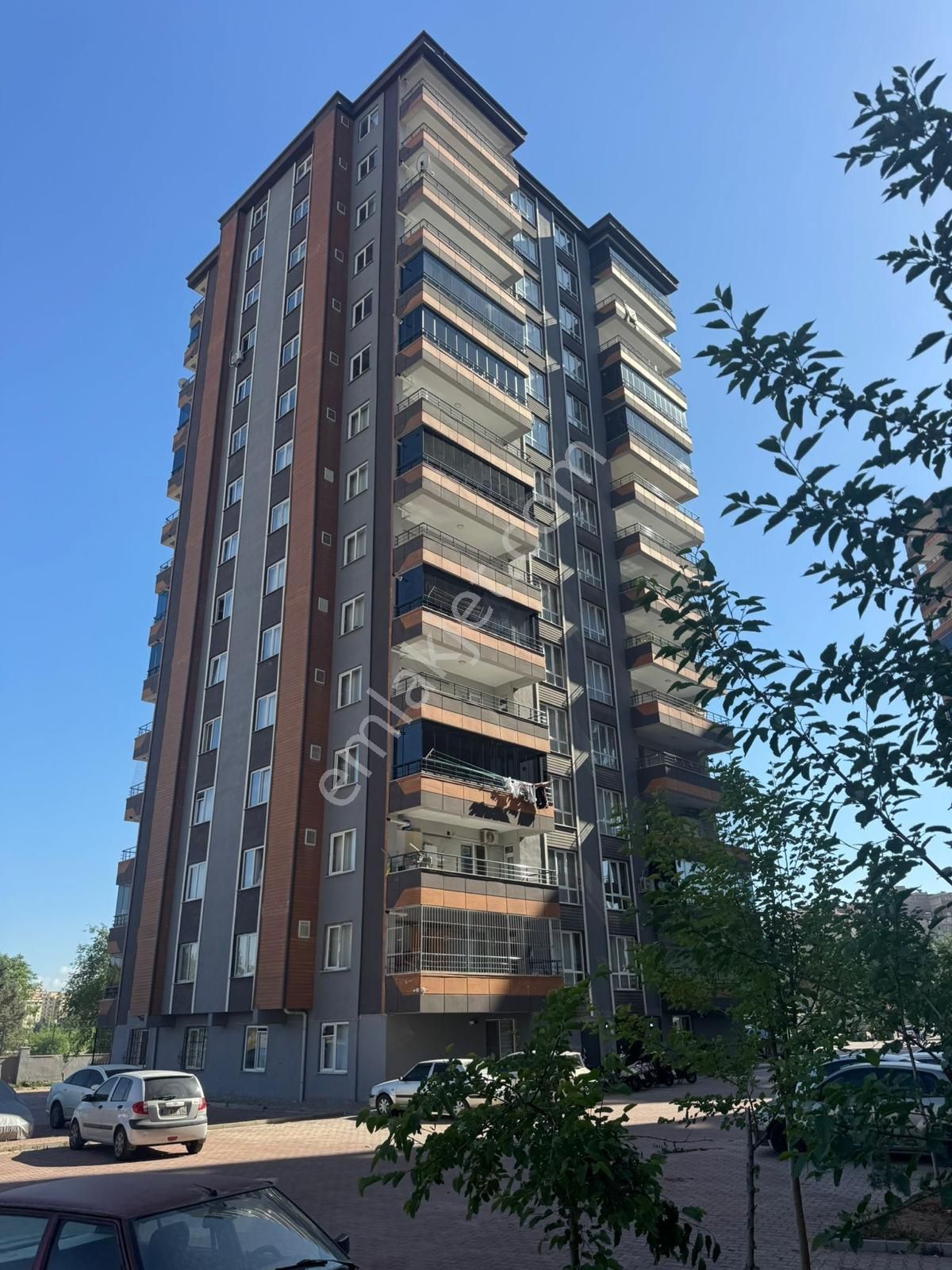 Abdulkadir Devlet Hastanesinin Arkasında 2+1 Lüks Daire 2.350.000 Tl