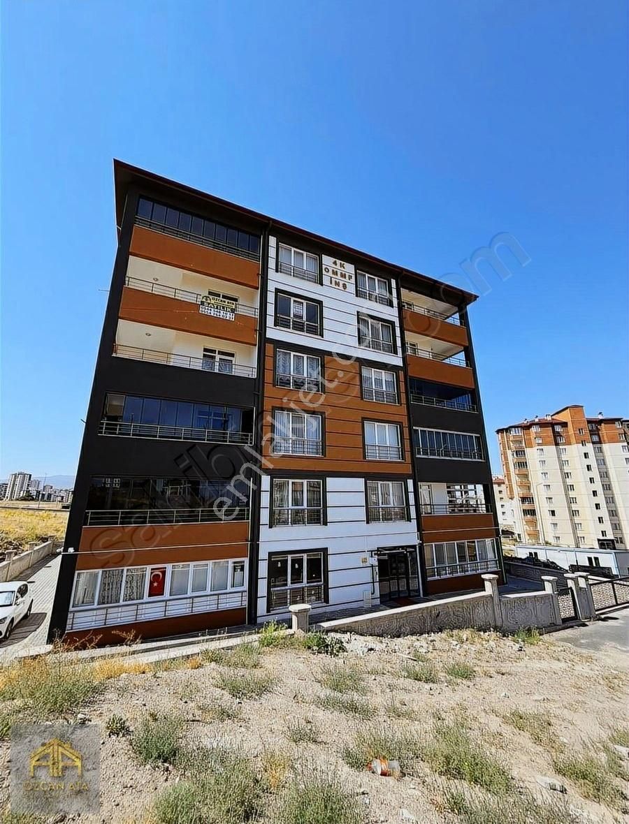 Özcan Ata Gayrimenkulden Şirintepe.mah Kombili Satılık 3+1 Daire