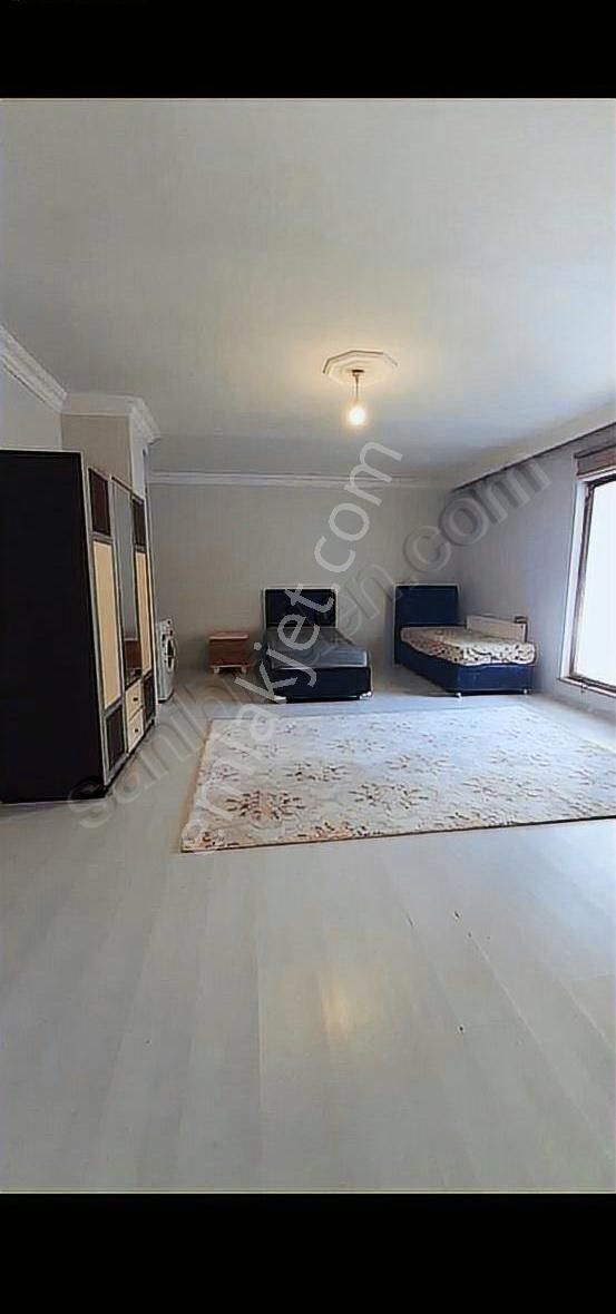Şehitler M. Satılık 2+1büyük Teraslı Dubleks Kiracılı Yatırımlık
