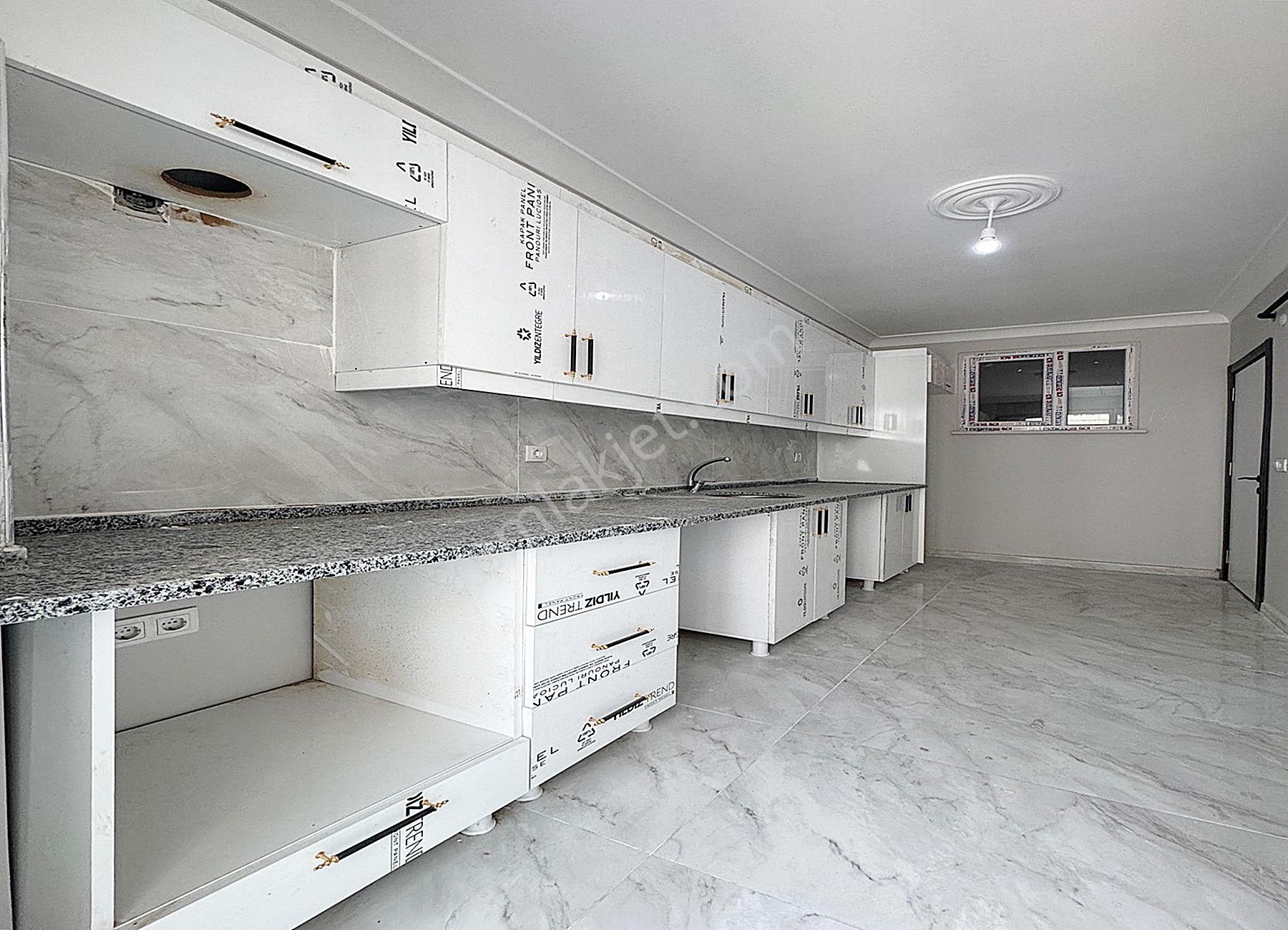 İnşaat Firmasın'dan Metrobüsün Dibinde Sıfır 2+1 B.katı Daire - Görsel 15