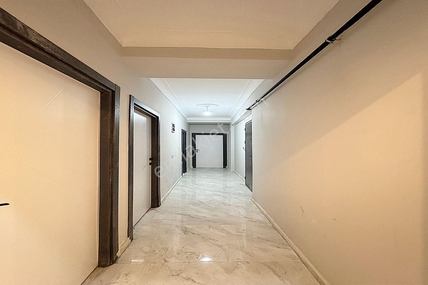 İnşaat Firmasın'dan Metrobüsün Dibinde Sıfır 2+1 B.katı Daire - Görsel 17