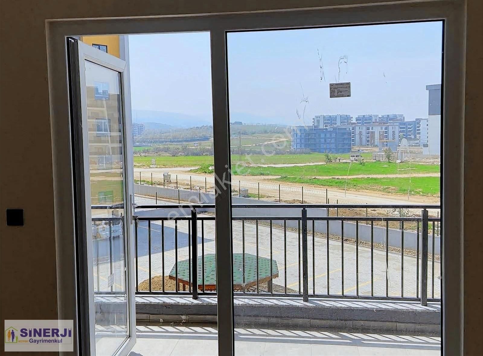 Kayapa Çamlık Bakgör Reelife Satılık 2+1 Ara Kat Daire