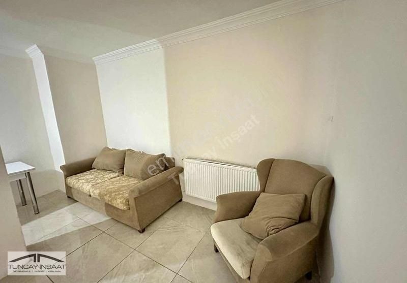 Tuncay'dan Mecidiyeköyde 2+1 Eşyalı Daire Cadde Üzeri