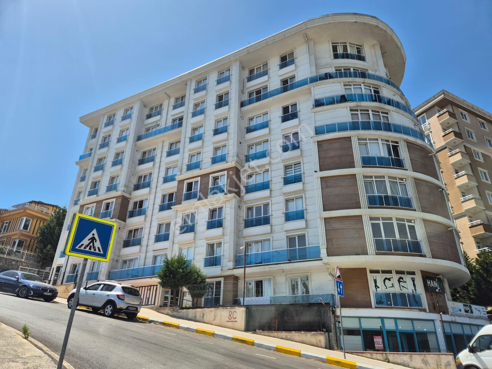 Çamlık Mahallesinde 2+1 Cadde Üzeri Kiralık Daire