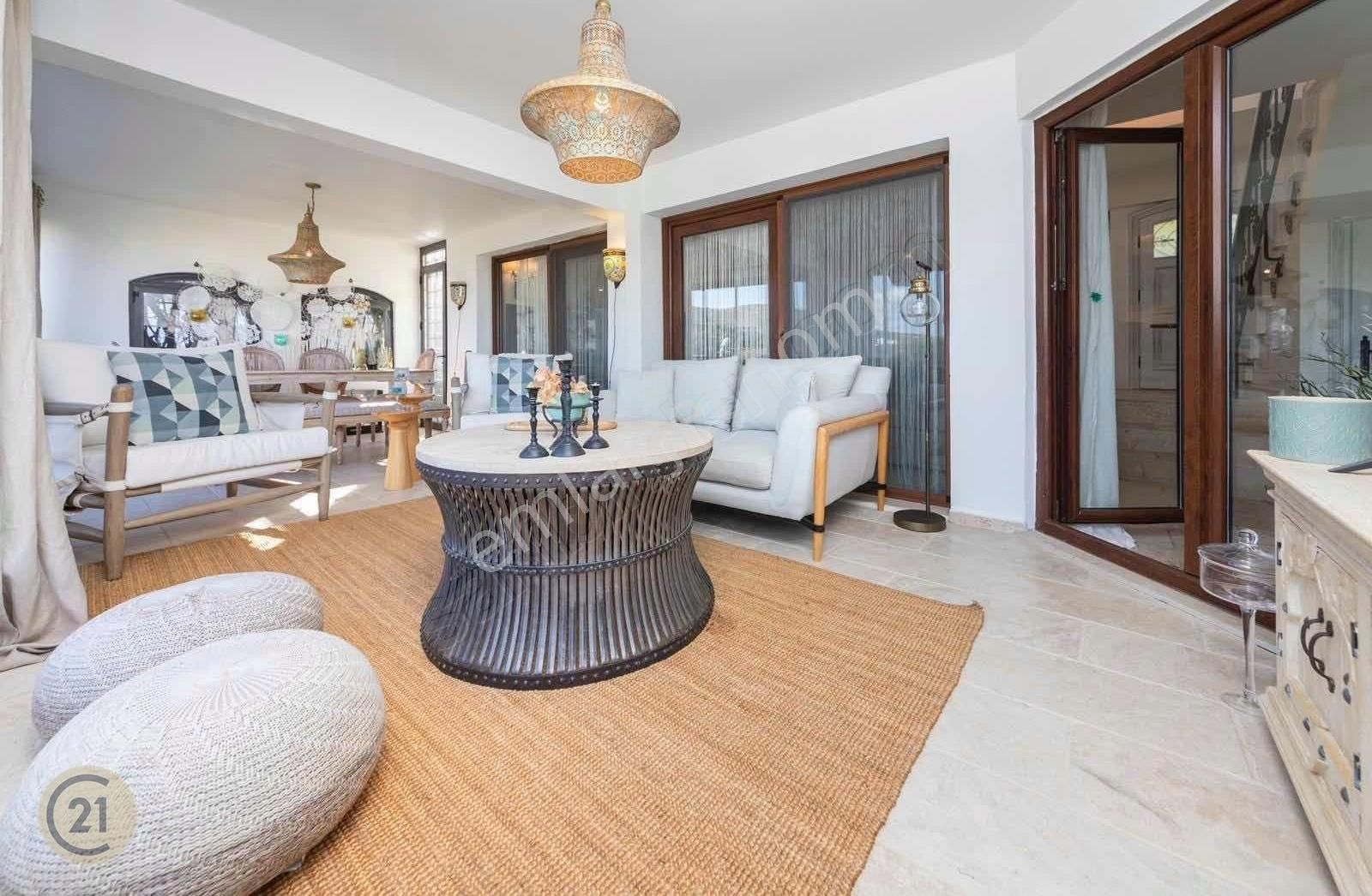 Century21 Den Mükemmel Konumda Müstakil Villa... - Görsel 26