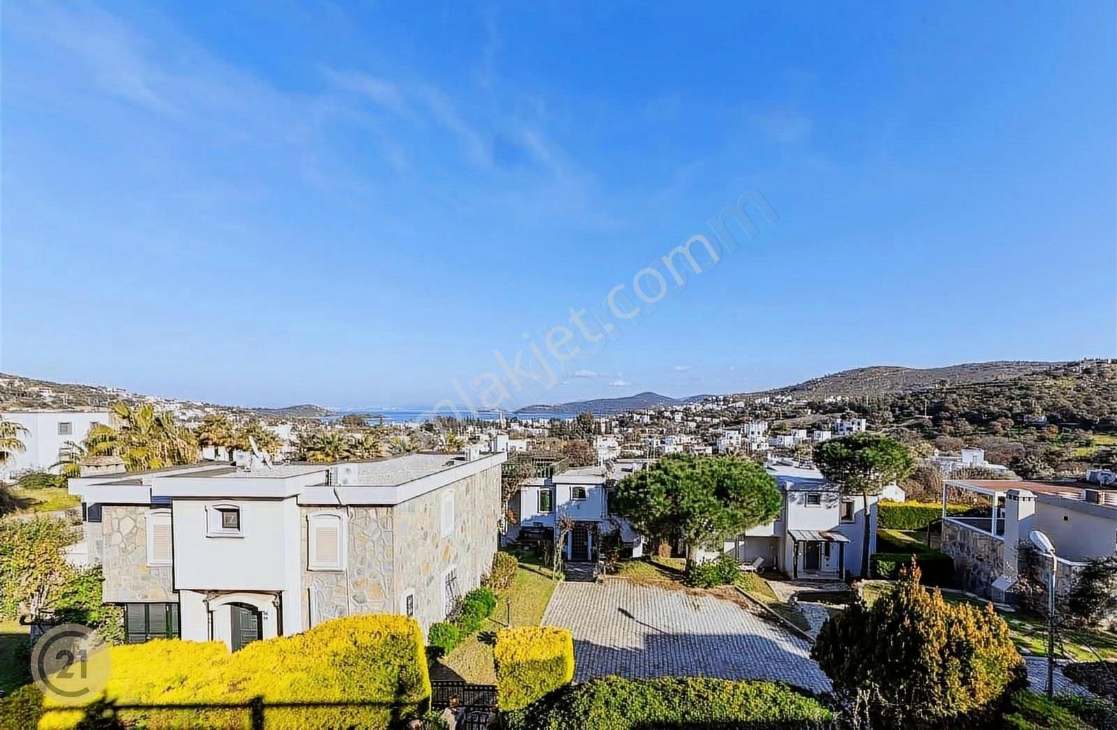 Century21 Den Mükemmel Konumda Müstakil Villa...