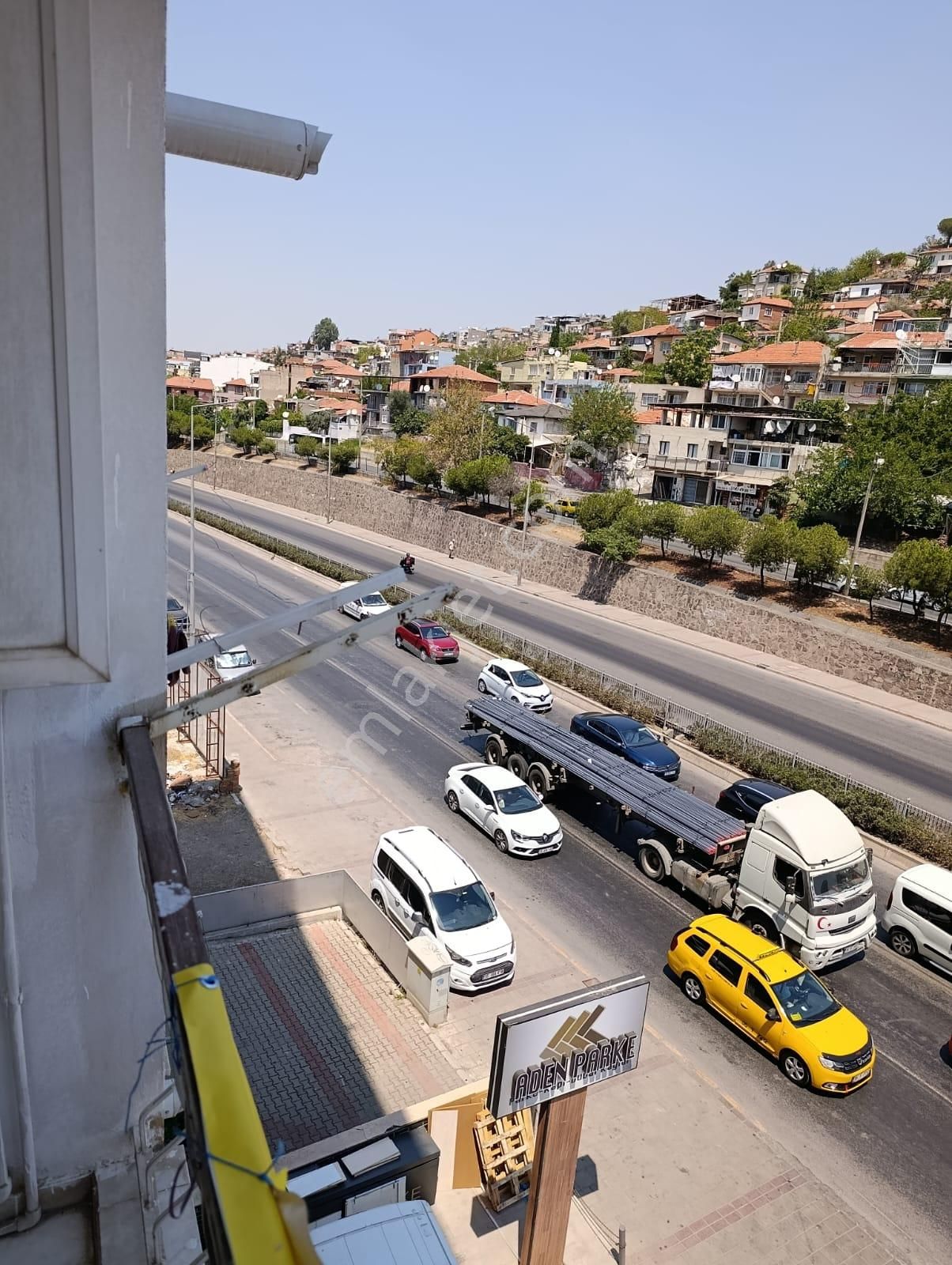 Satılık İzmir Karşıyaka Şemikler' De 2+1 Daire