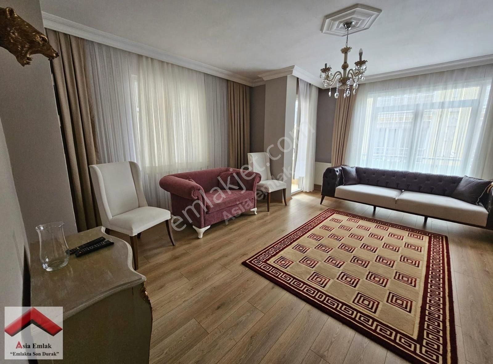 Fındıklı Mah.çınar Caddesine Çok Yakın Full Eşyalı Balkonlu 2+1