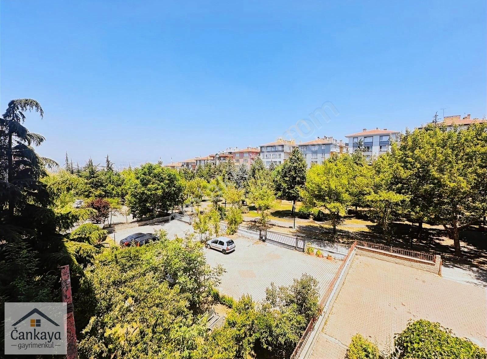 Çankayadan Sokulluda Park Manzaralı Ara Katta 3+1 Süper Lüx