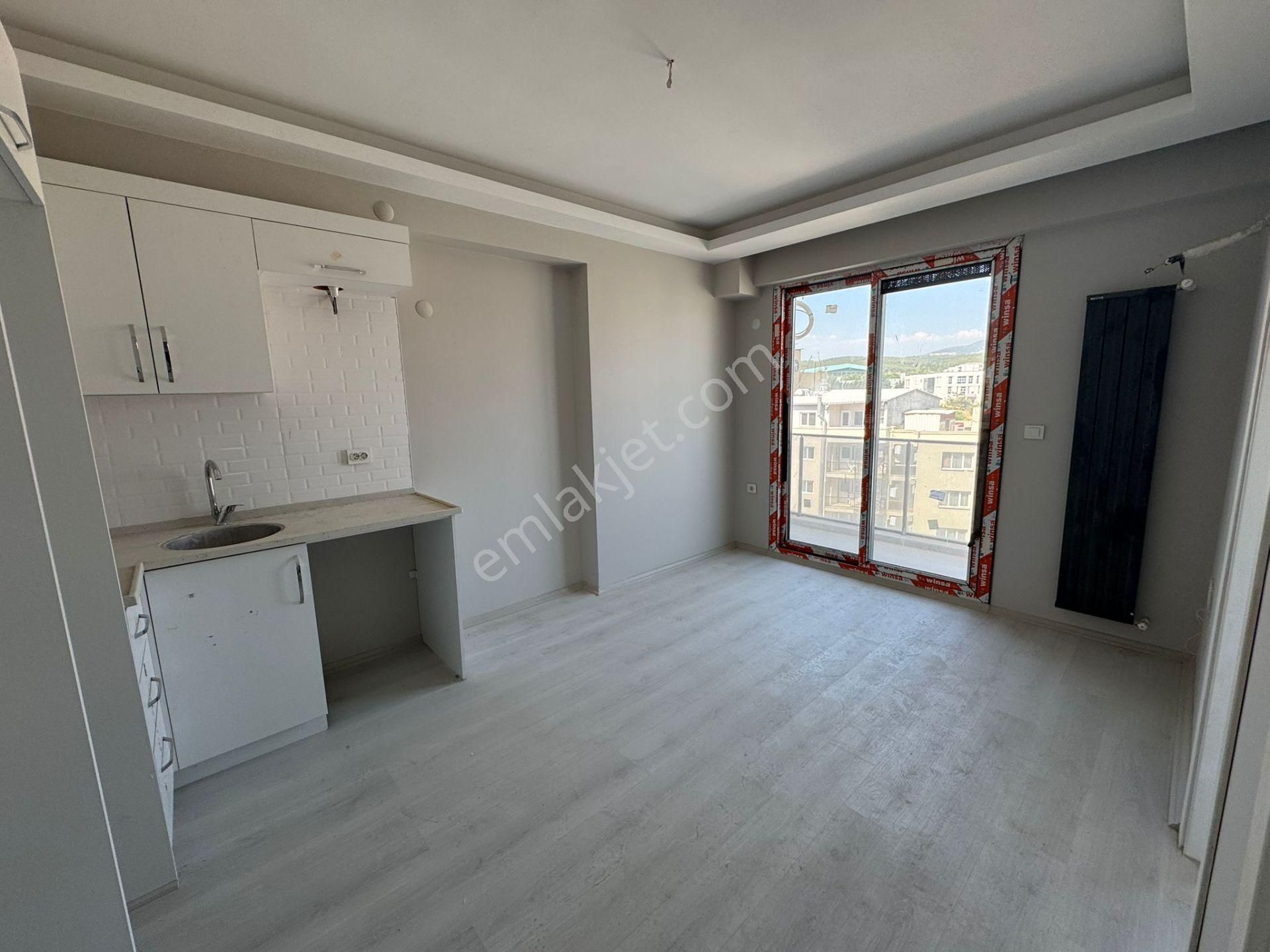 Acill Buca Kuruçeşme Mah.de D.e.ü Tınaztepe Kampüs Yakını 1+1 45m2 Havuzlu Site İçi Lüx Daire