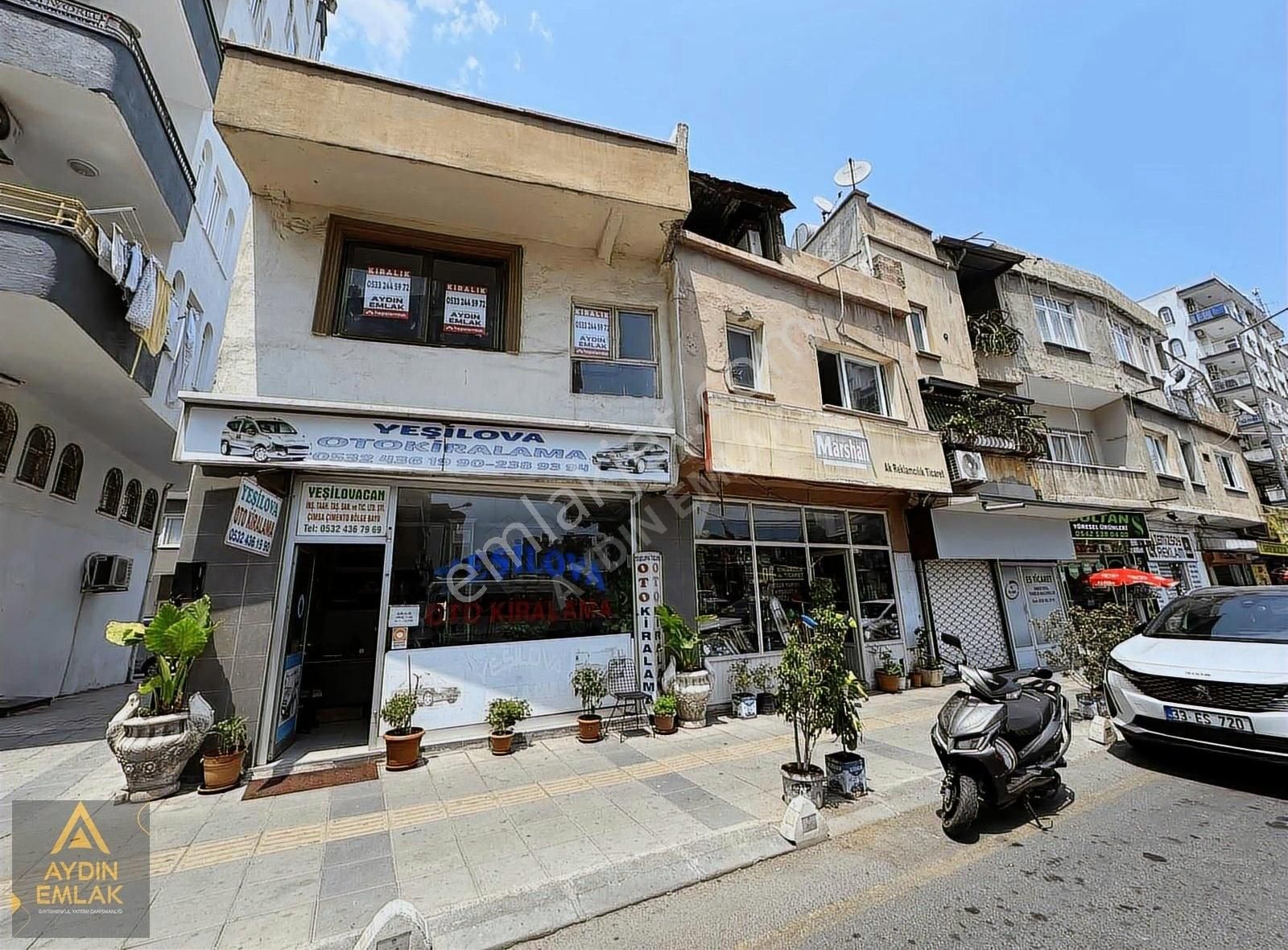Aydın'dan İstiklal Caddesinde Aylık Ödemeli Kiralık 3+1 Daire