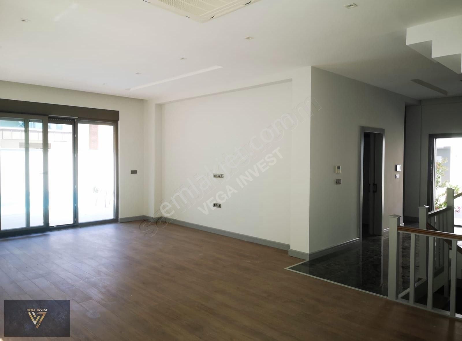 Konyaaltı Mollayusuf Mah.müstakil Havuzlu Satılık 5+1 Lüks Villa - Görsel 9