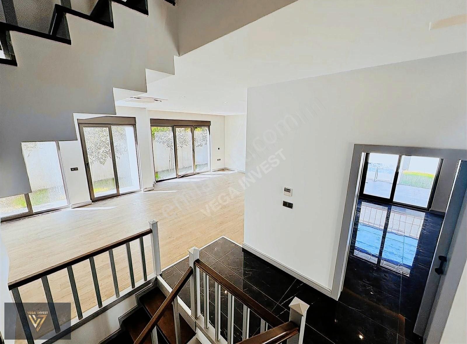 Konyaaltı Mollayusuf Mah.müstakil Havuzlu Satılık 5+1 Lüks Villa - Görsel 27