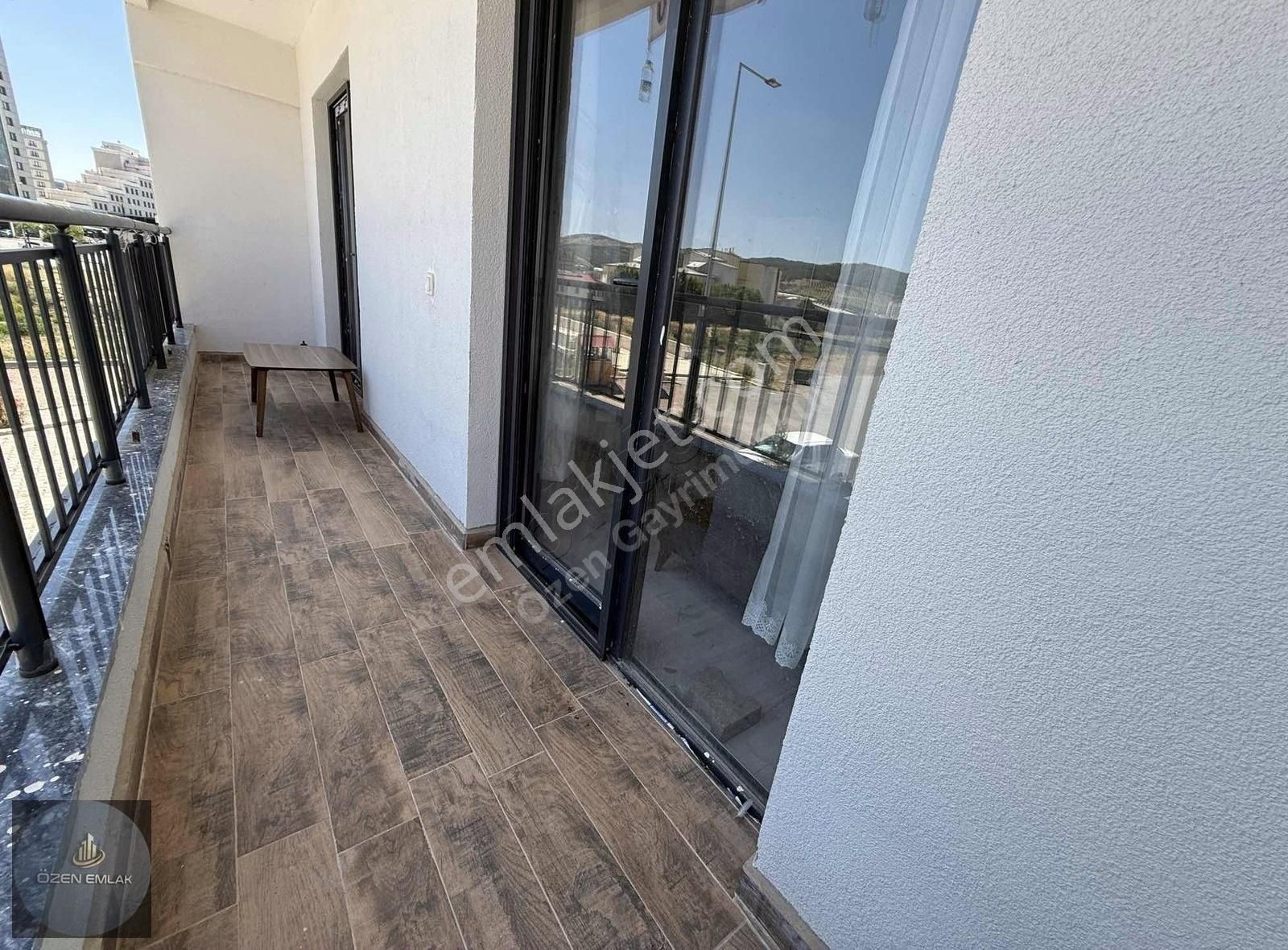 Özen Emlaktan Kiralık 1+1 Daire
