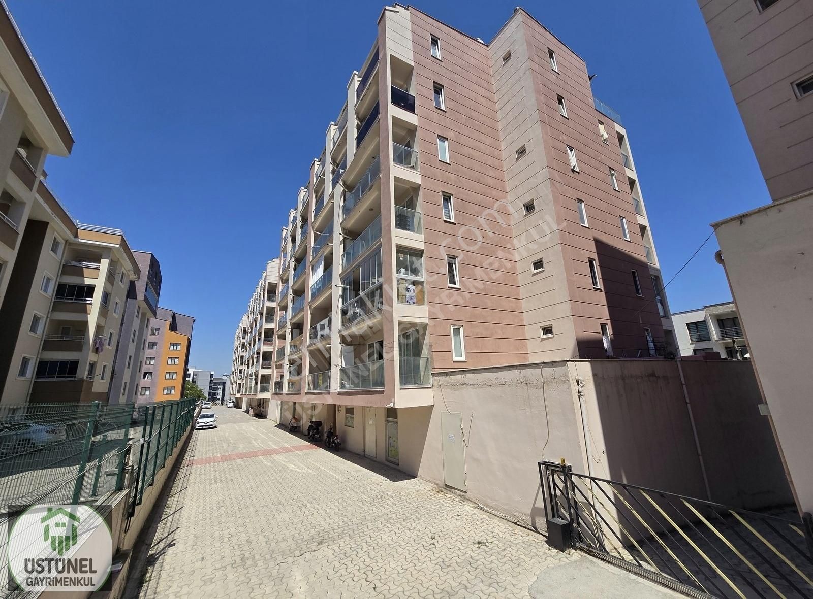 Üstünel'den Nurhayat Sitesinde Yüksek Kredili Satılık Daire