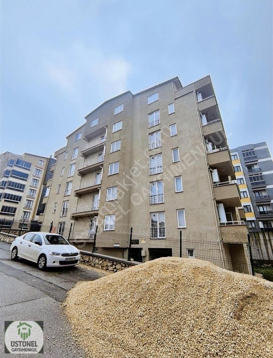 Üstünel'den Görükle'de Satılık Ara Kat Eşyalı Daire