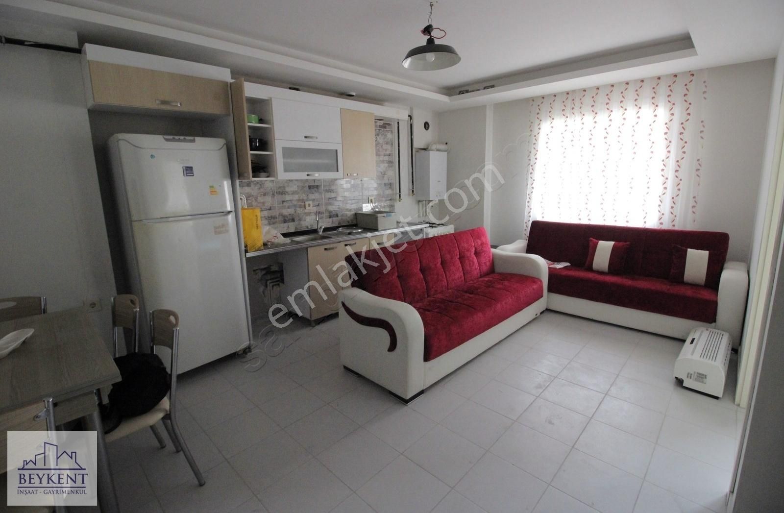 Beykent'den Çiftlikköy Mah. Yüksek Giriş Kat Kiralık Eşyalı 1+1