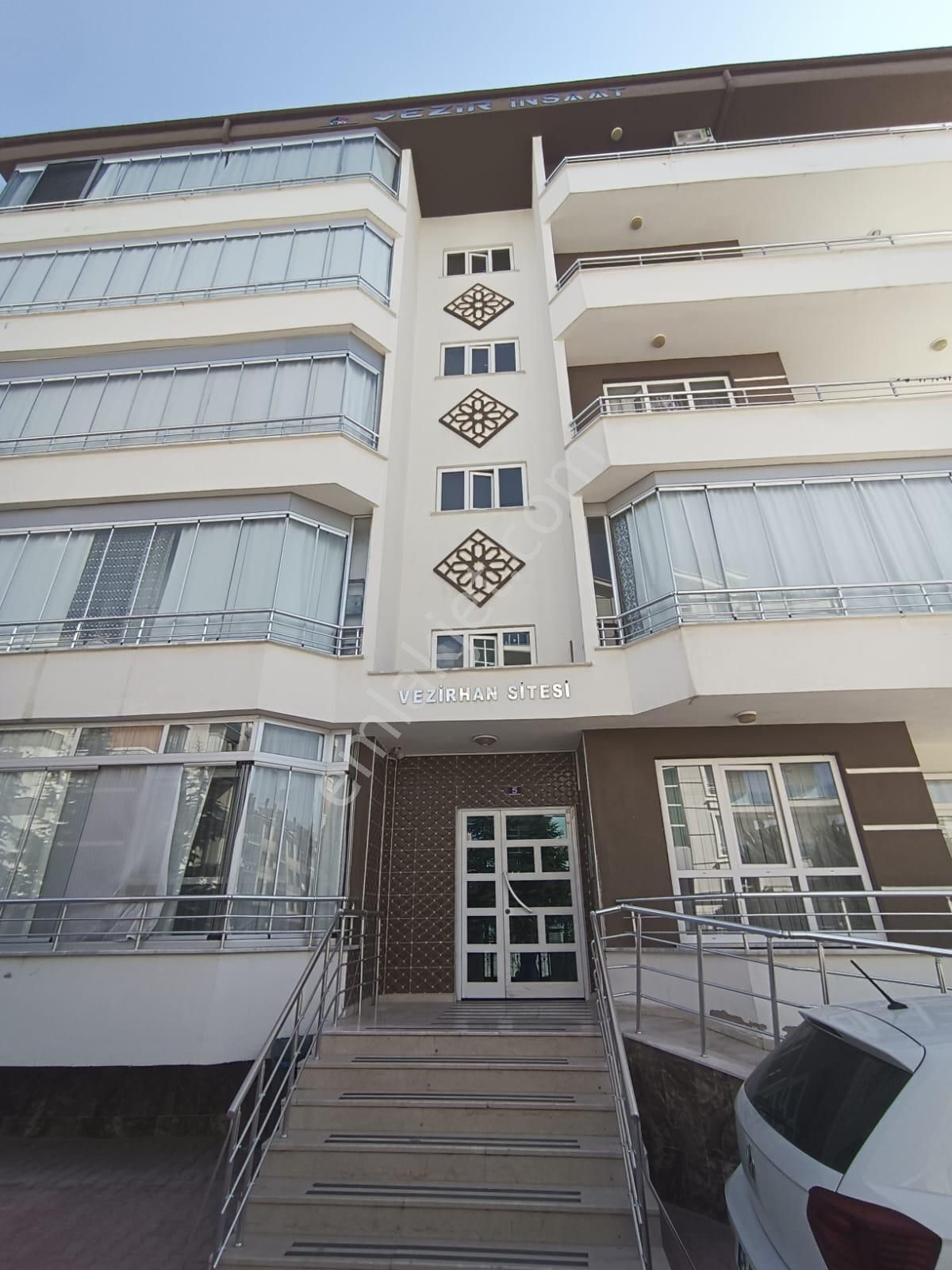 Akşemsettin Mahallesinde İskanlı 2+1 Daire