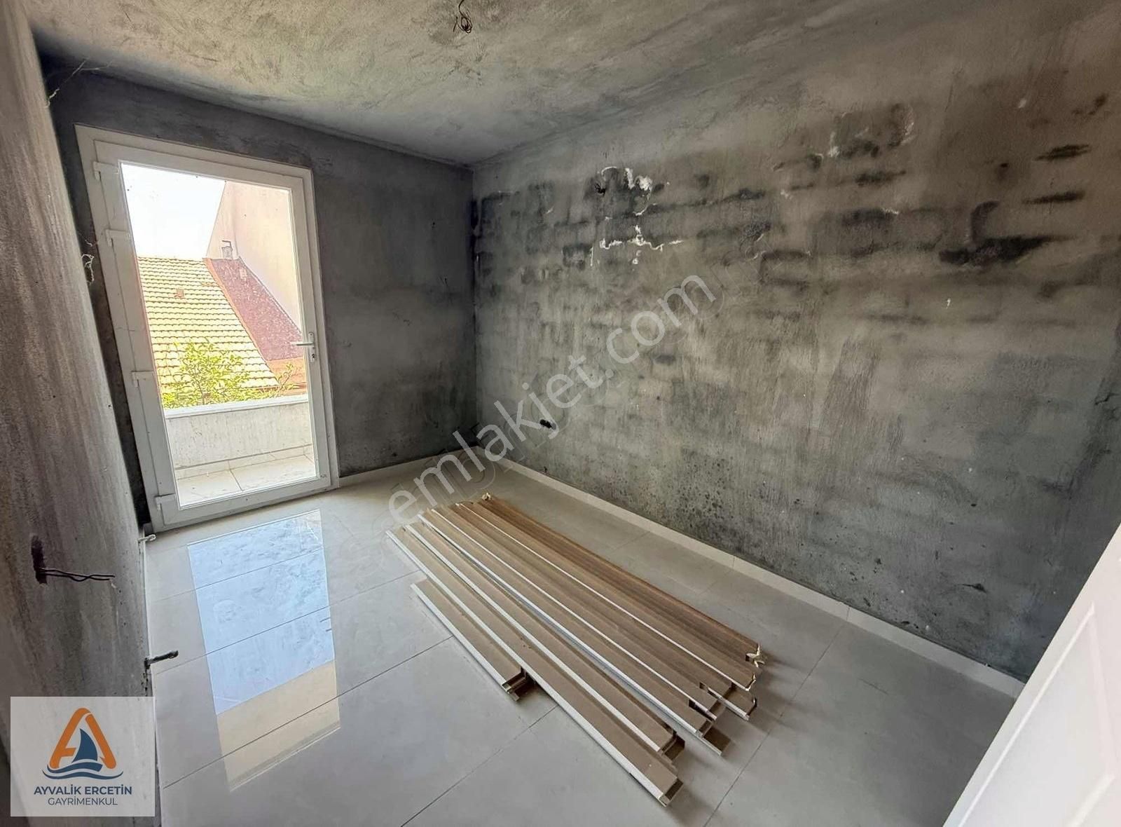 Ayvalık Altınova Bahçeli 2adet 3+1 Müstakil Ev - Görsel 22