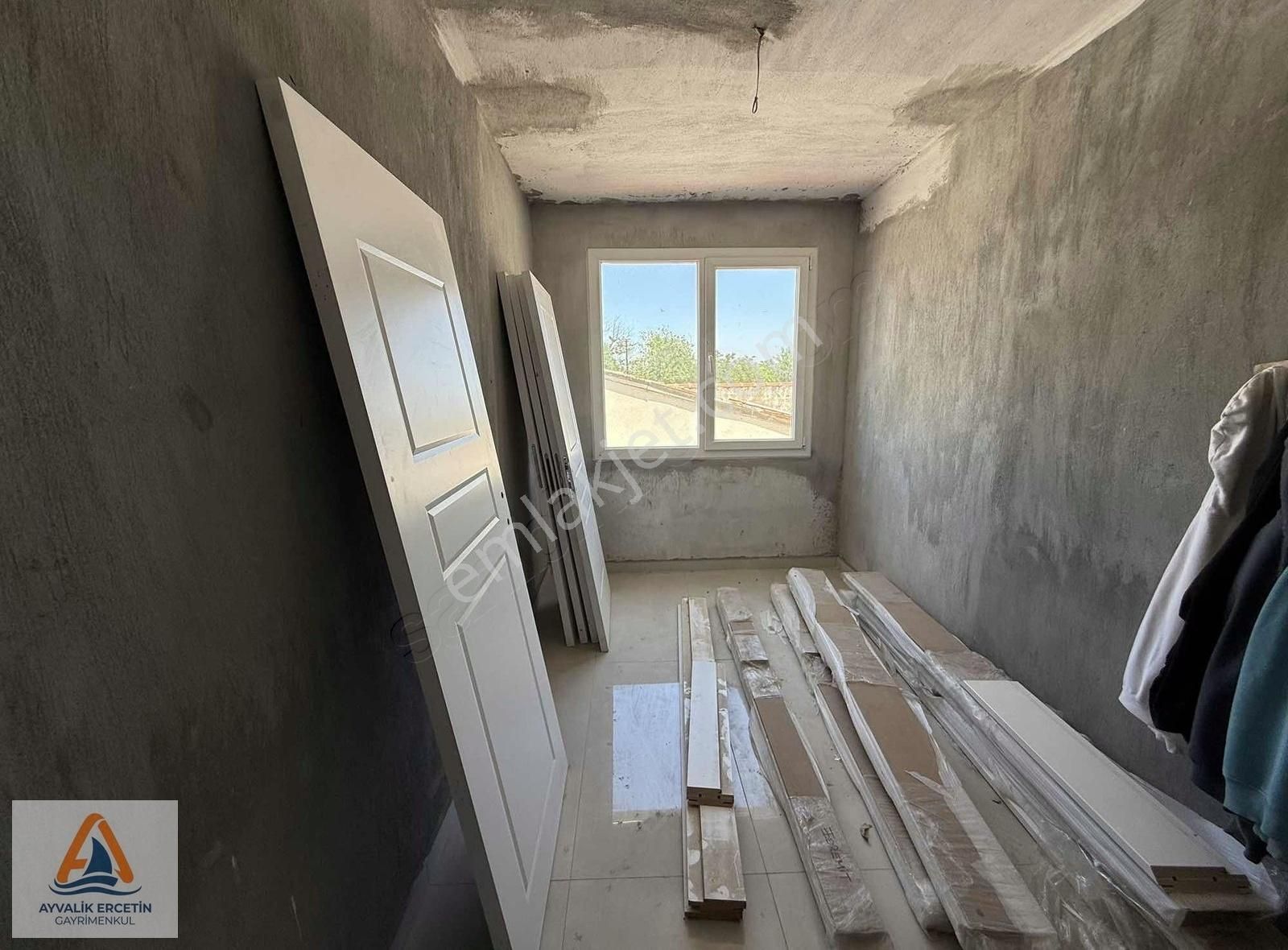 Ayvalık Altınova Bahçeli 2adet 3+1 Müstakil Ev - Görsel 17