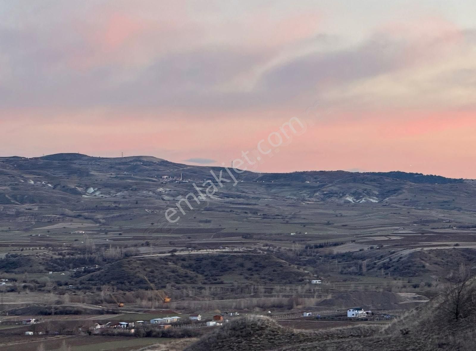 K.kazan Gyo'dan İçören Mah 2+1 Evi Olan Şehir Manzaralı Bahçe - Görsel 3