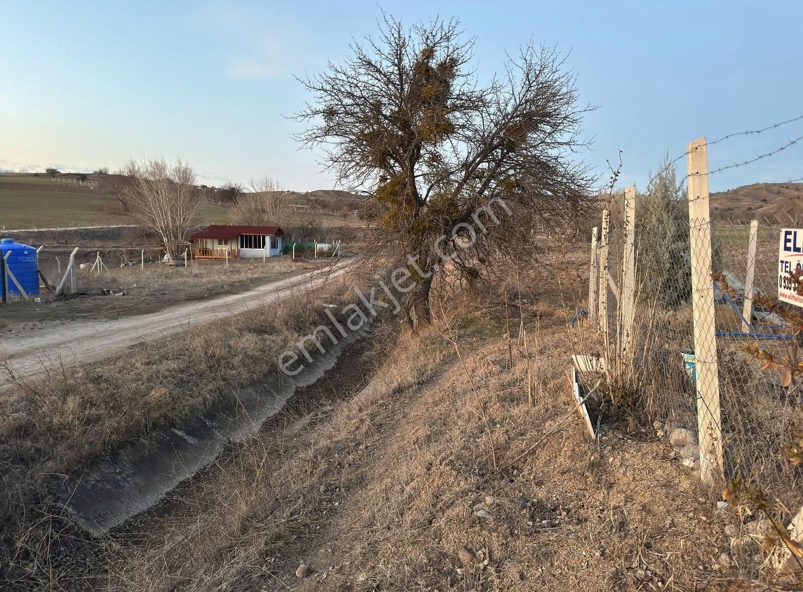 K.kazan Gyo'dan İçören Mah 2+1 Evi Olan Şehir Manzaralı Bahçe - Görsel 5