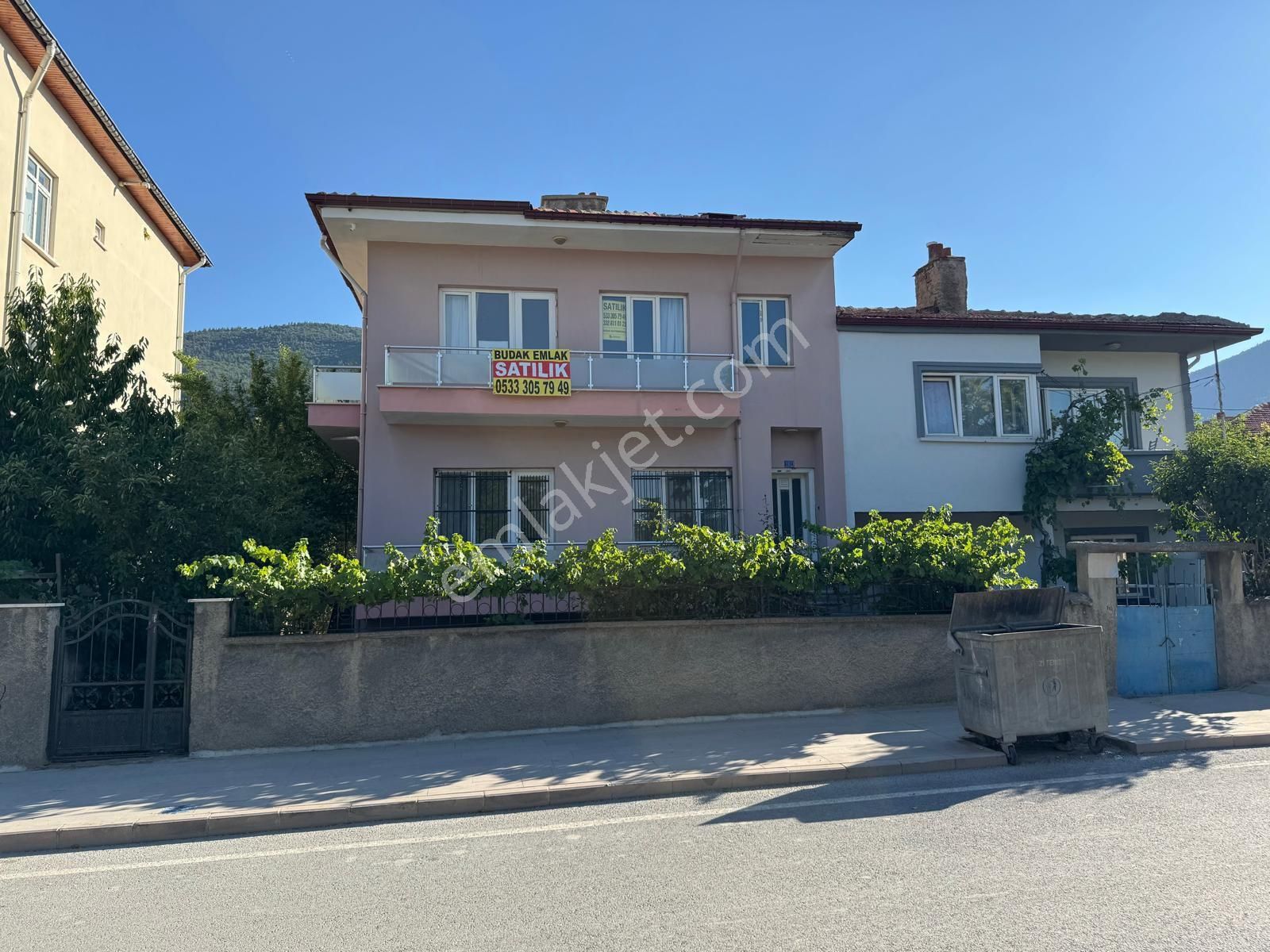 Birimden Satılık Bakımlı İki Katlı Müstakil