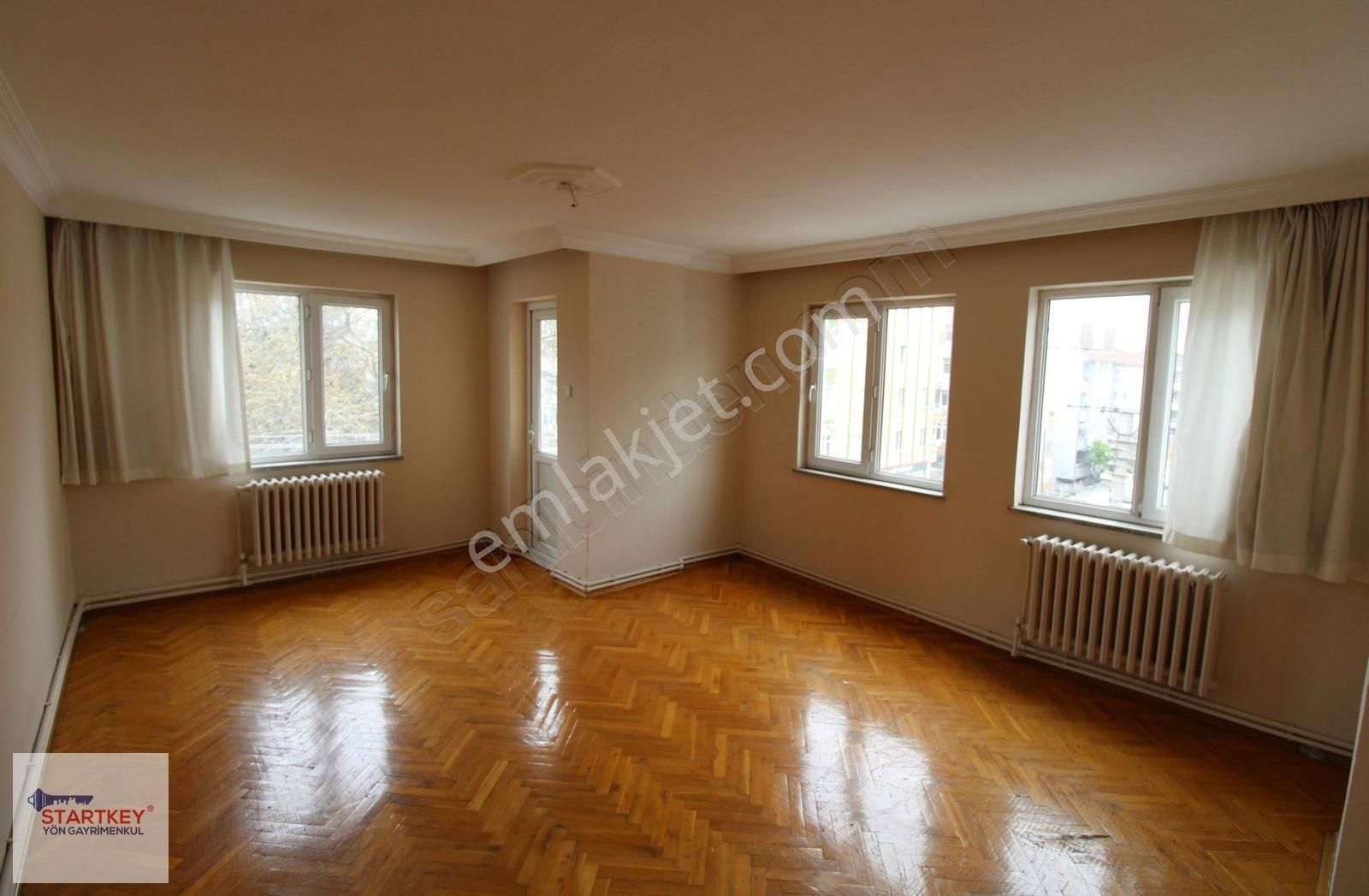 Yön'den Altıeylül Bahçelievler 3+1 Satılık Daire- Arakat Asansör