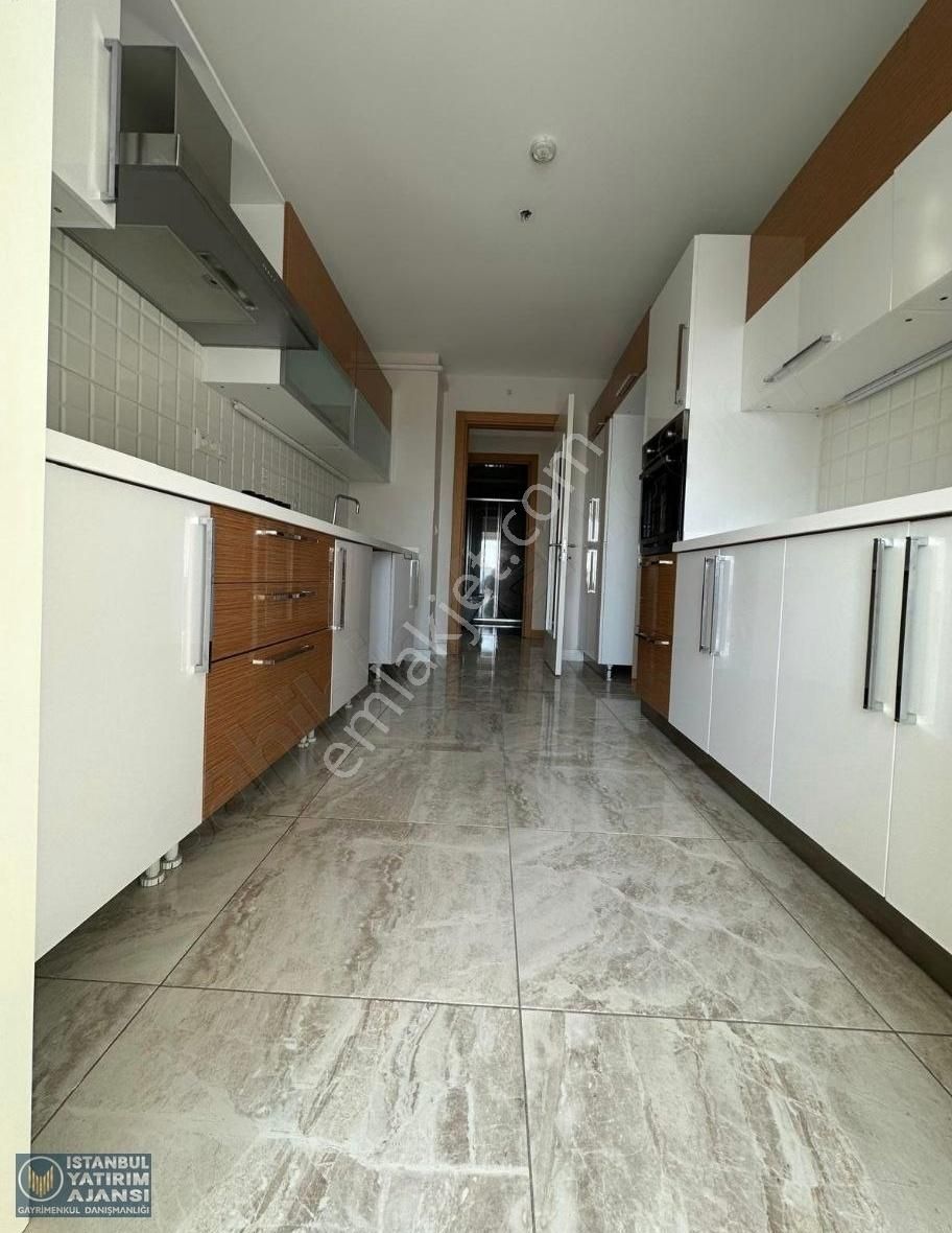 Başakşehir-vadişehir 1.etap Ara Kat'ta 3+1 (154m2)satılık Daire