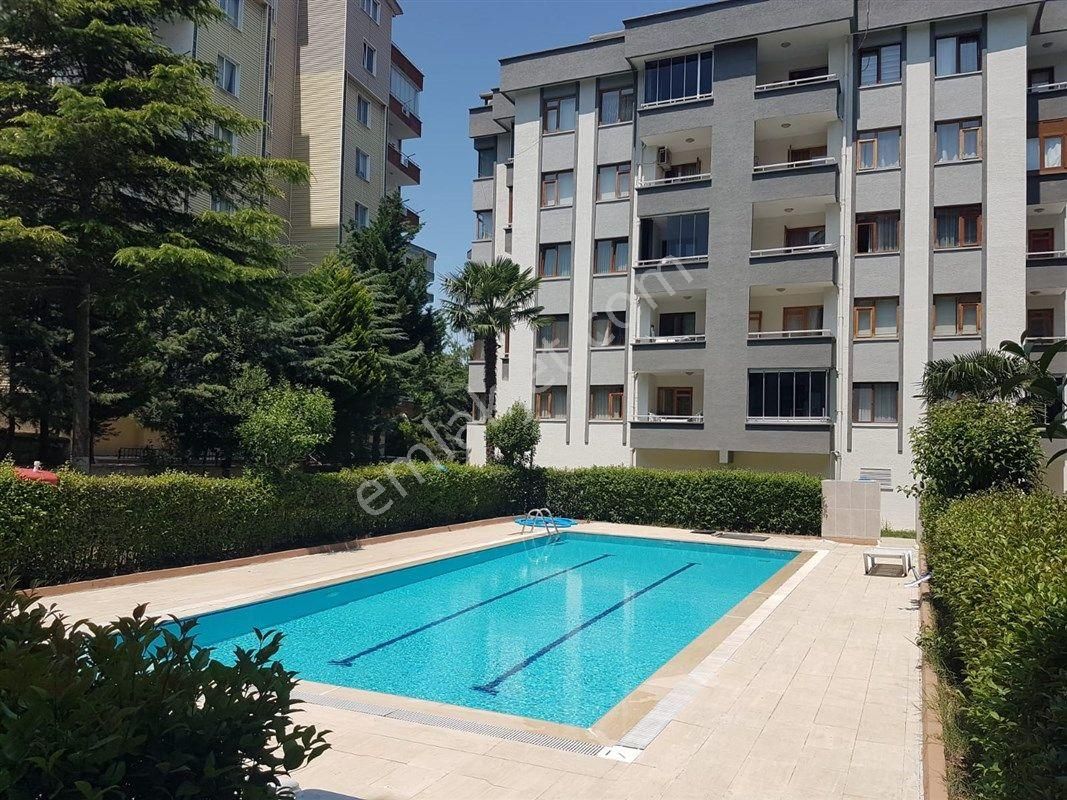 Bursa Nilüfer Beşevler De Acil Satılık Havuzlu 2.kat 3+1 Daire 6.500.000 Tl