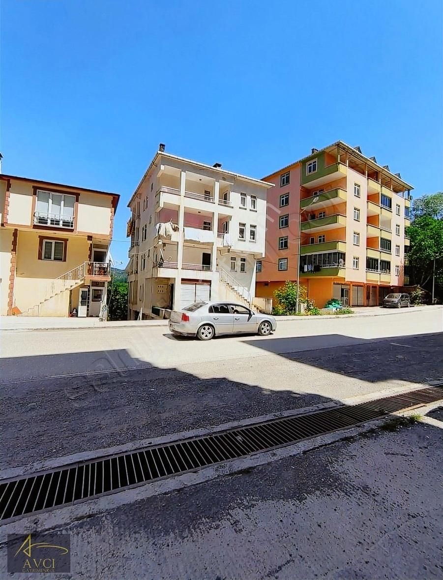 Avcı'dan Gölköy Mahallesinde Satılık Geniş 2+1