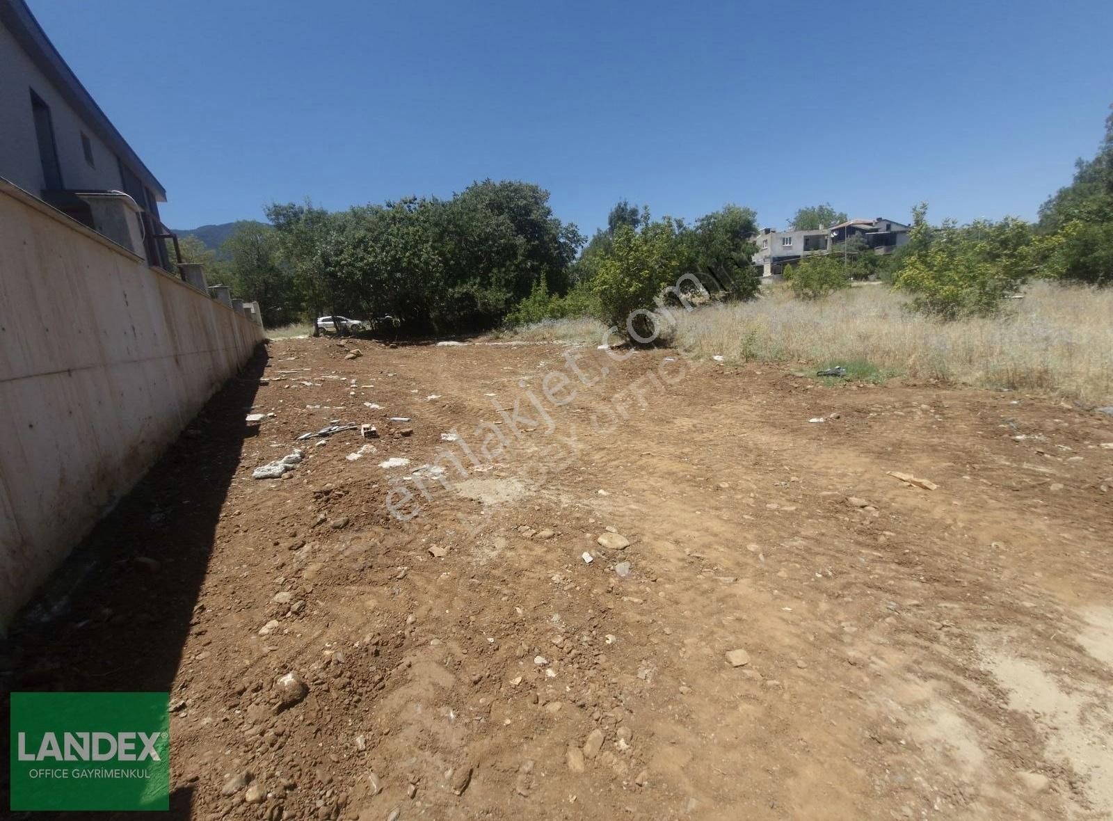 Landex'den Kadılar'da B+2 Kat 0.30 İzinli 550m2 Arsa