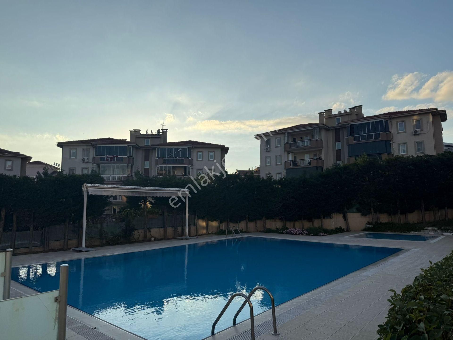 Wınner Wall'dan Kurtuluş Mh.hekimler Sitesi Satılık 3+1 Daire