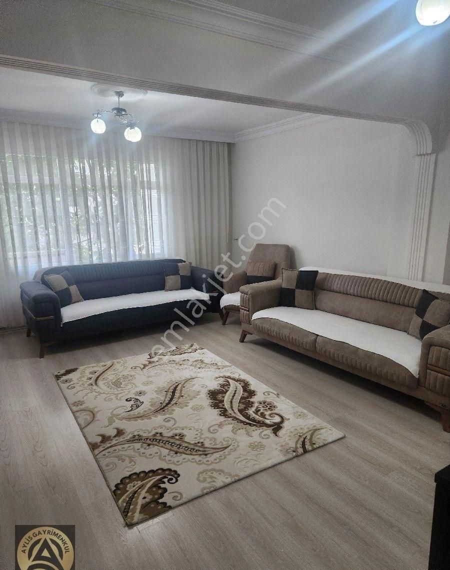 Tarabyada Cadde Üstünde Ful Eşyalı Kiralık Daire