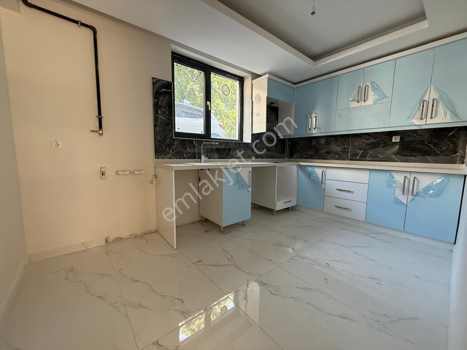 Işık Gayrimenkul İnşaattan Bağlarbaşı Merkezde 3+1 Bahçakat