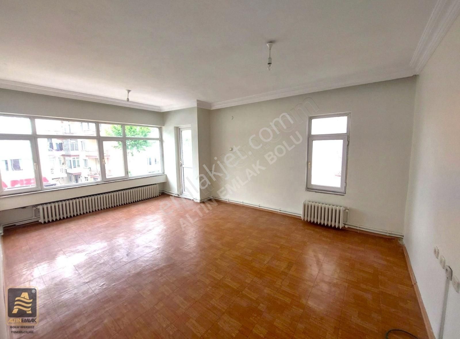 Bolu Çarşı İçinde Kiralık Daire 2+1 Altın Emlak