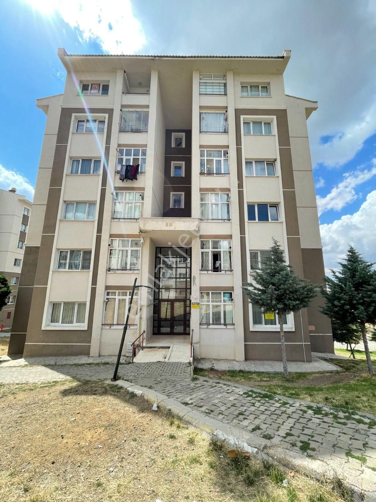 Cezaevi Toki Konutlarında 2+1 Kiralık Daire**burcu Emlaktan**