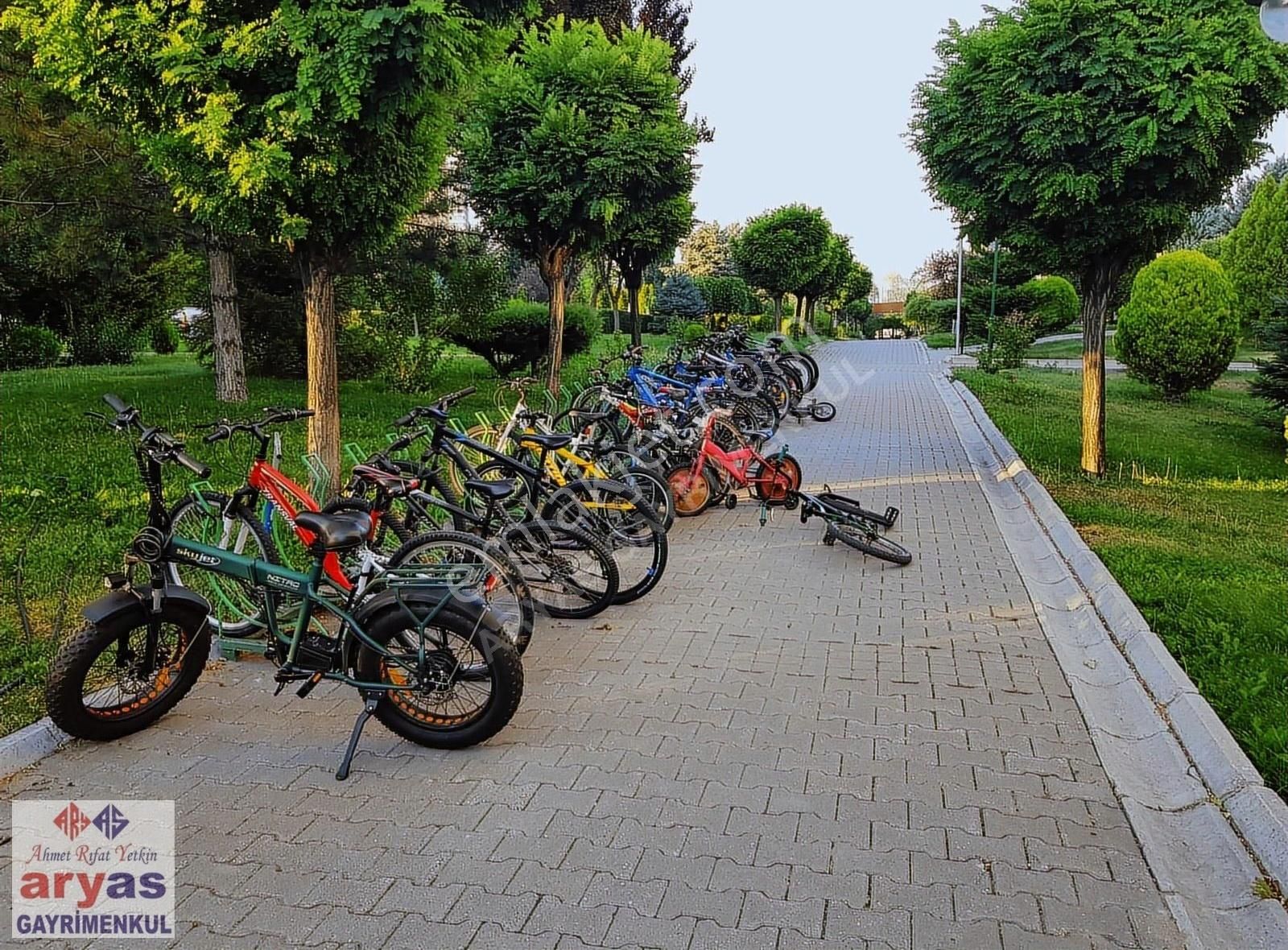 Havuzlu Bahçe Konutlarında 4+1 Daire - Görsel 3