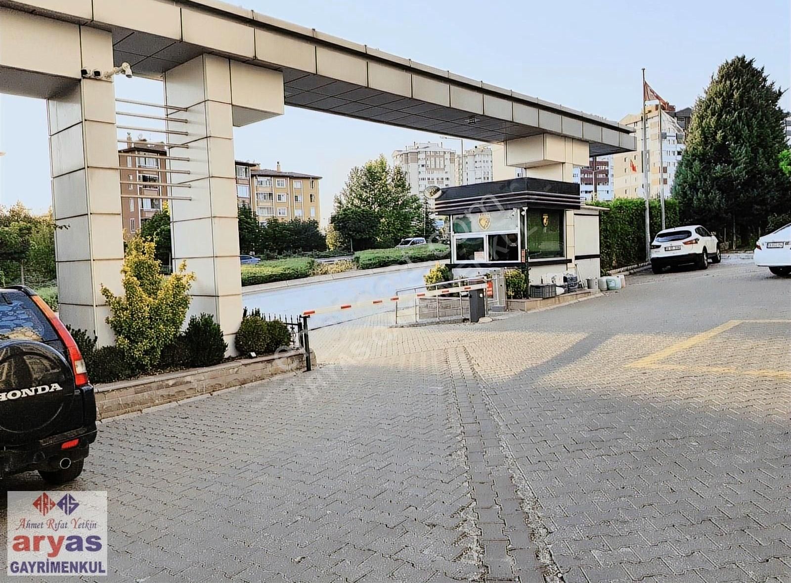 Havuzlu Bahçe Konutlarında 4+1 Daire - Görsel 16