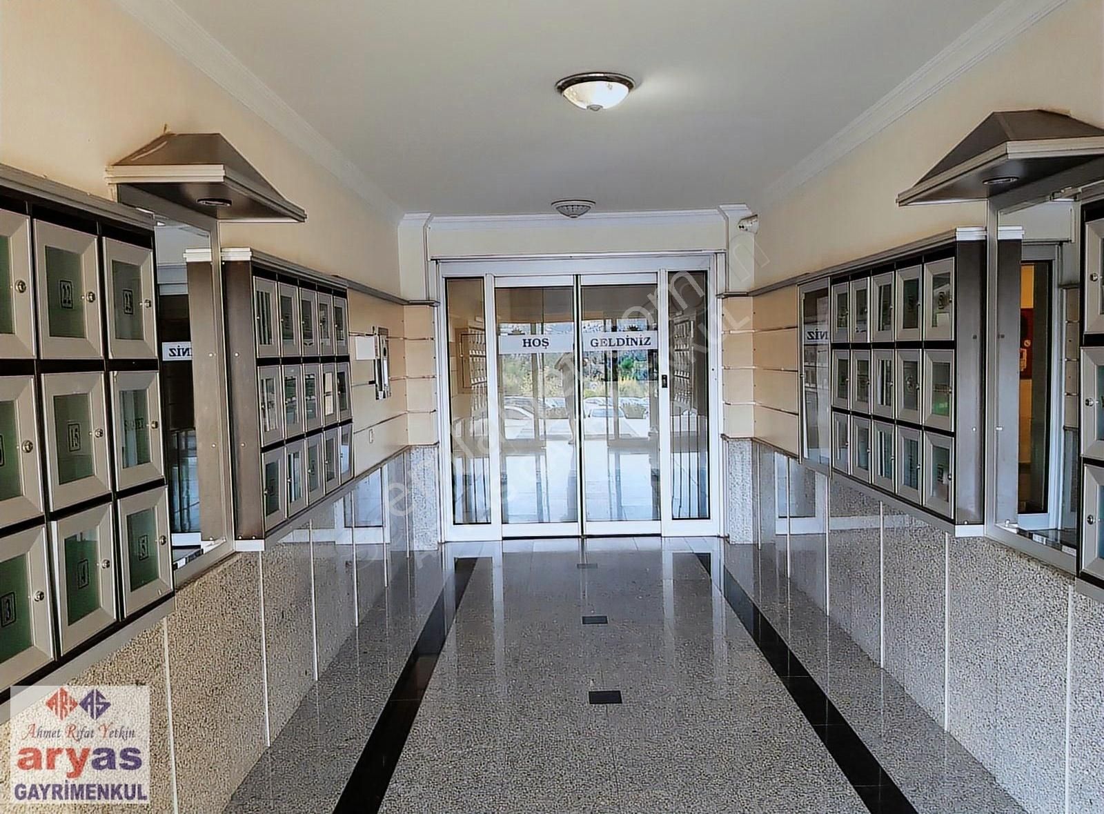 Havuzlu Bahçe Konutlarında 4+1 Daire - Görsel 18