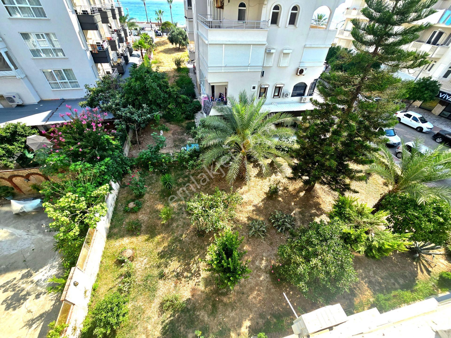 Obanın Merkezinde Deniz Manzaralı Satılık 2+1 Sahile 50 Metre - Görsel 10