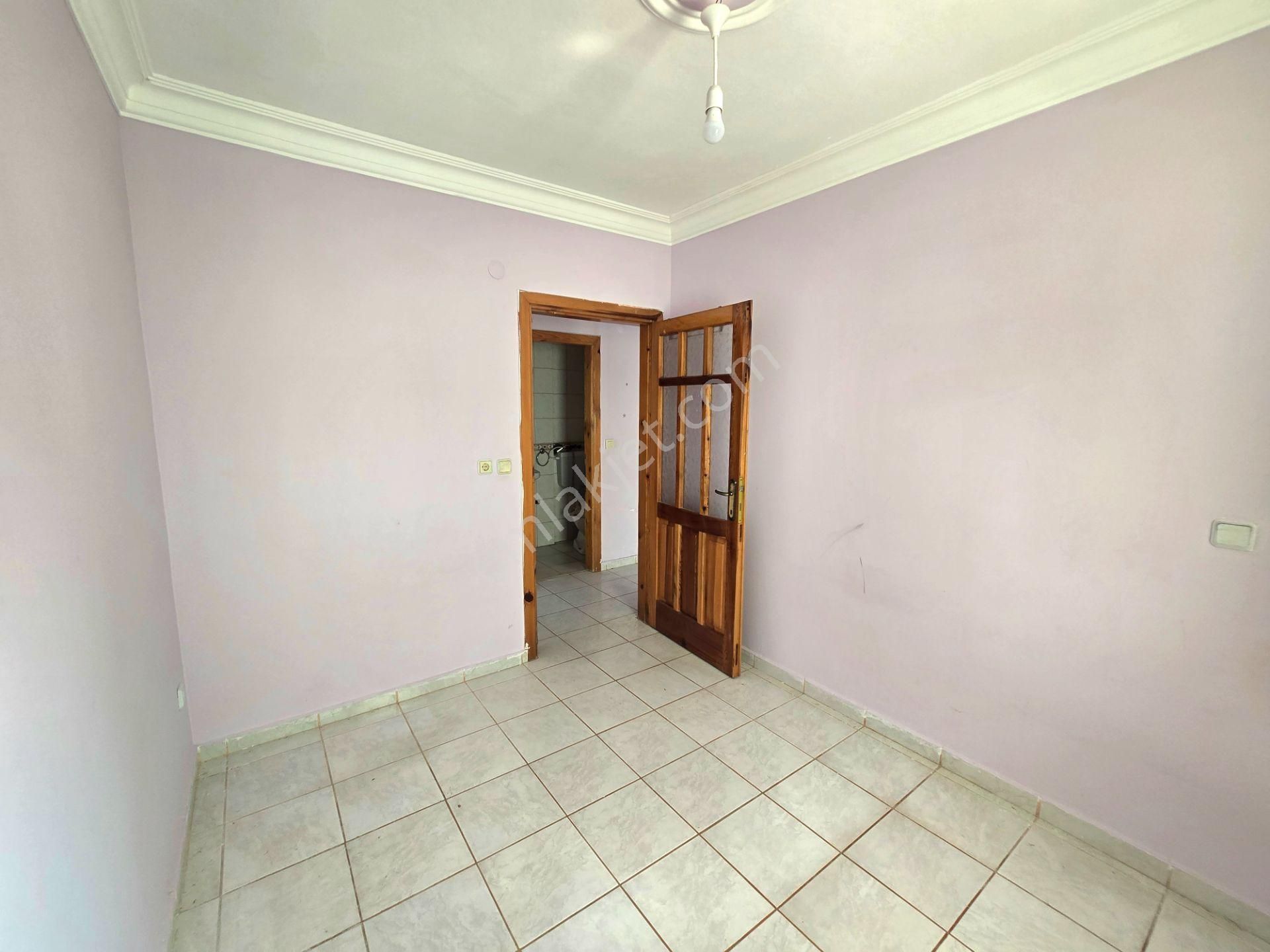 Obanın Merkezinde Deniz Manzaralı Satılık 2+1 Sahile 50 Metre - Görsel 17