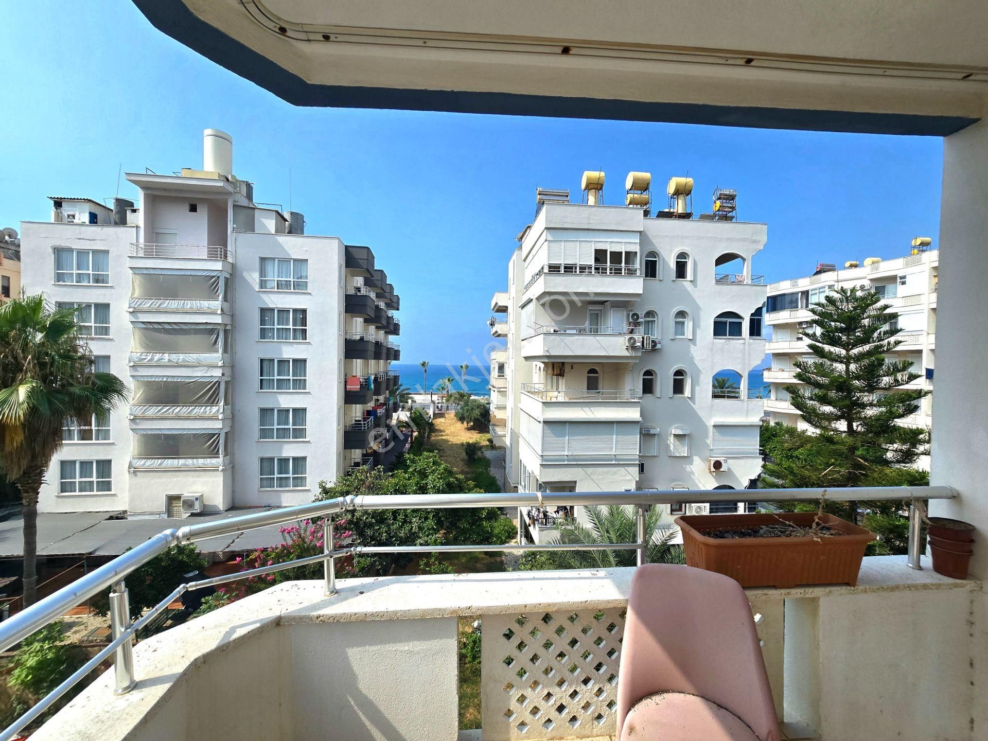 Obanın Merkezinde Deniz Manzaralı Satılık 2+1 Sahile 50 Metre - Görsel 7