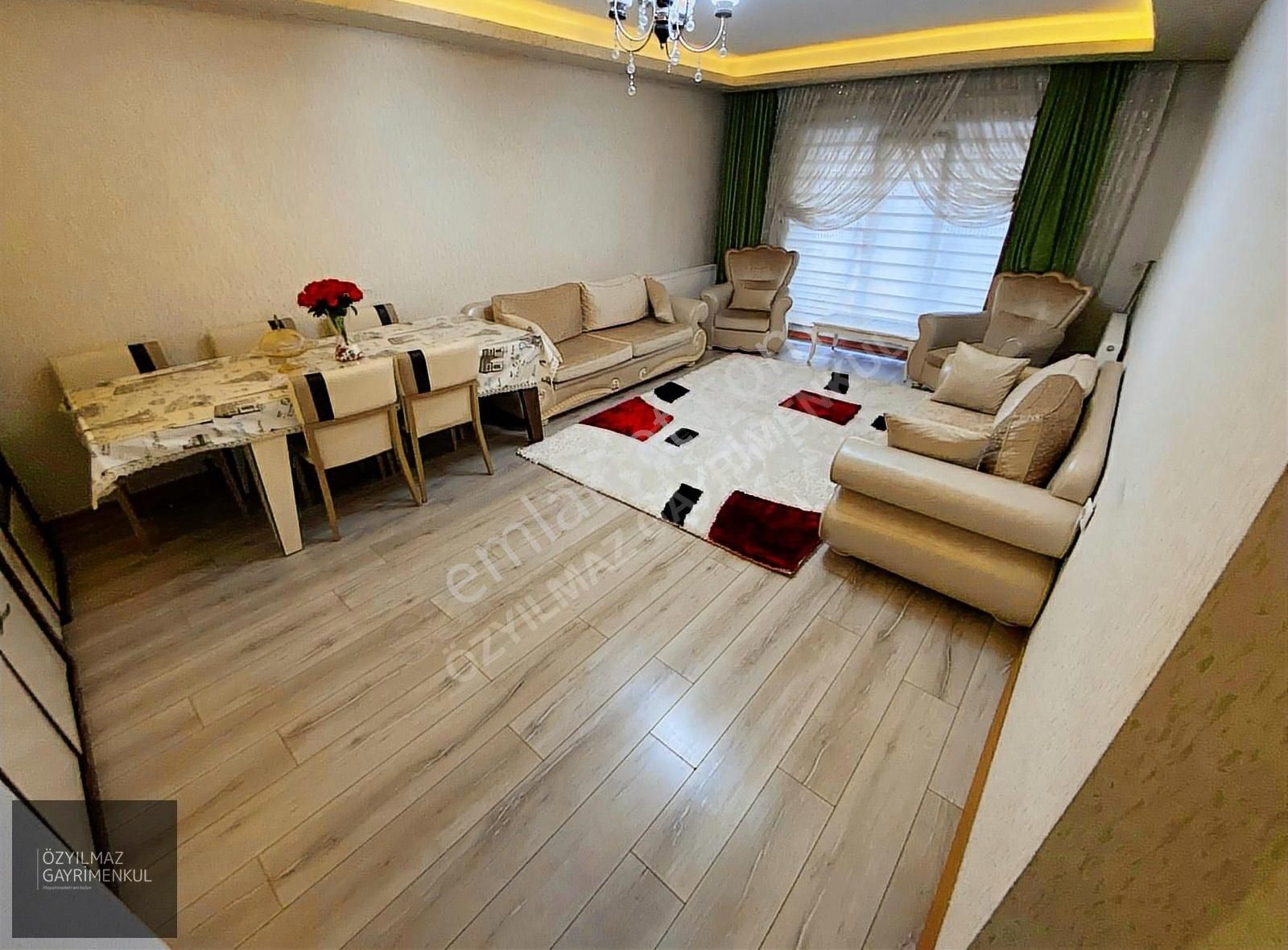 Kamil Ocakta Metro Yakını Asansörlü 4+1 Ebeveyn Banyolu Daire!!